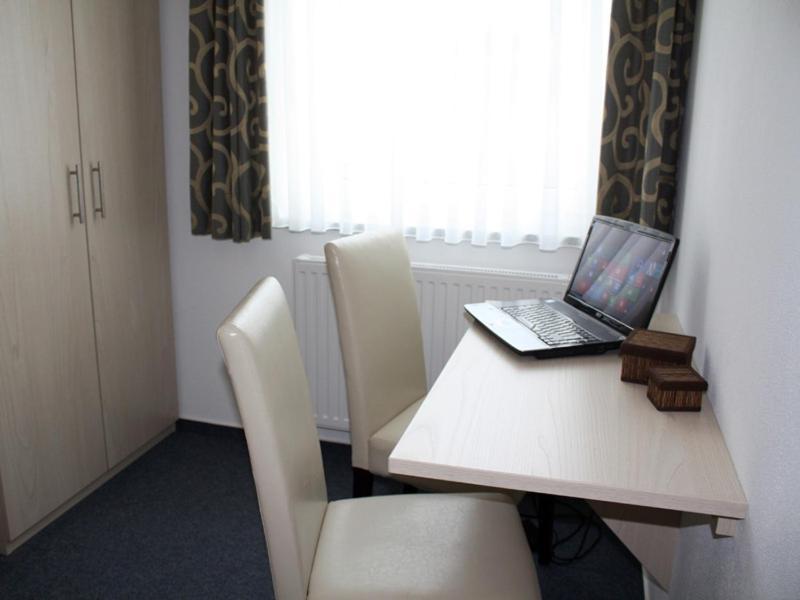 Pension Stadler Obertraubling Экстерьер фото